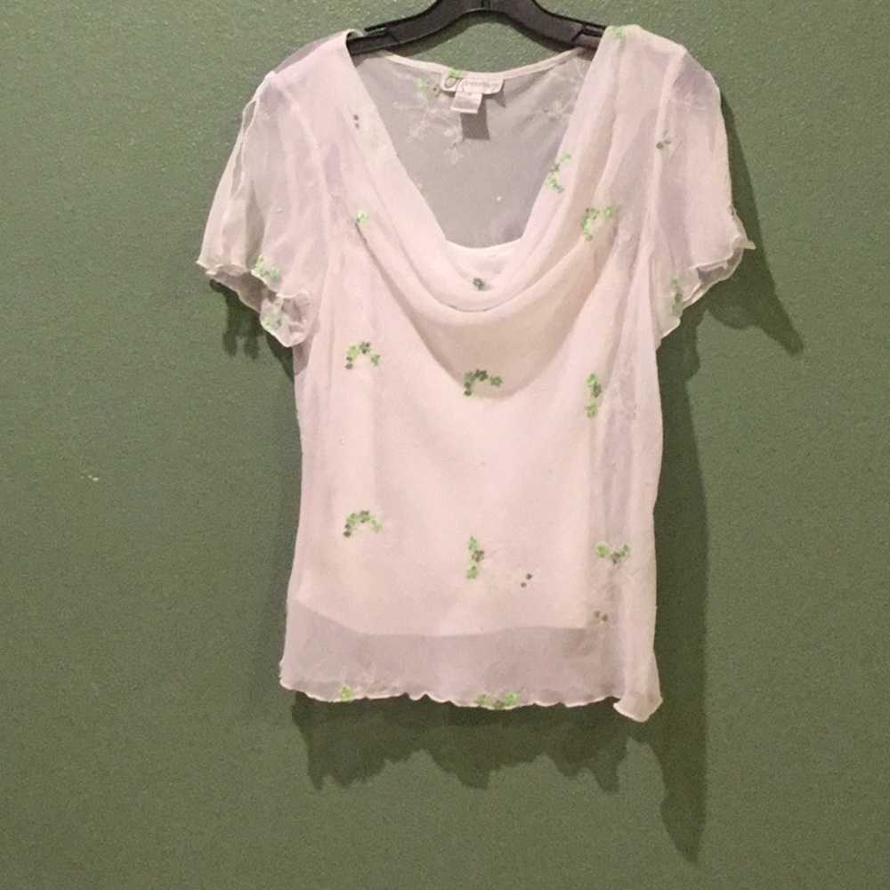 Cute green and white top